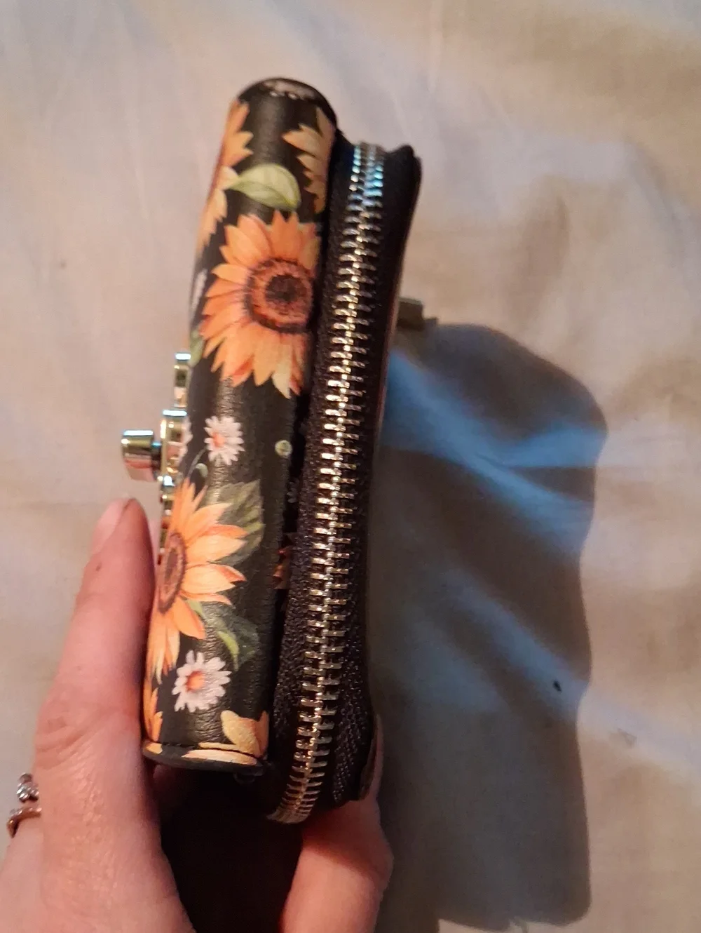 Sunflower-Print Compact Wallet - Black & Yellow